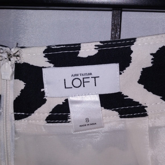 20A. Ann Taylor LOFT Cheetah Print Skirt - Picture 2 of 12